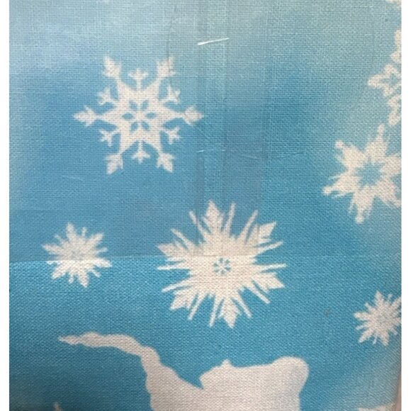 Disney Frozen Elsa Cotton Fabric Roll 43" X 108" Blue Snowflakes Design 3 Yards - Picture 4 of 6